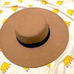 Selling A Fedora Hat  Never worn!